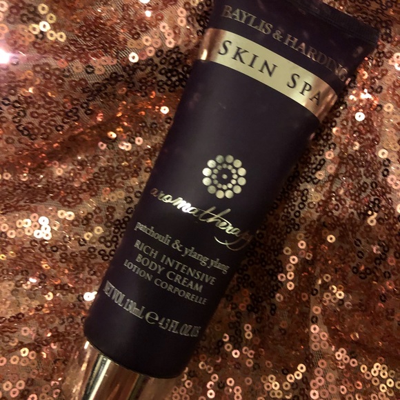 Baylis & Harding - Picture 2 of 3